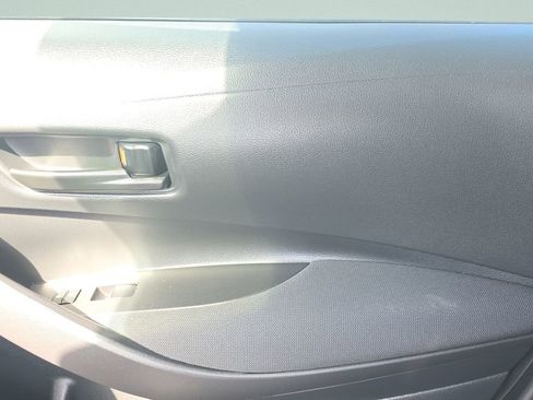 Used 2024 Toyota Corolla LE FWD image 12