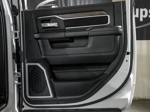 Used 2020 RAM 3500 Laramie AWD/4WD image 37