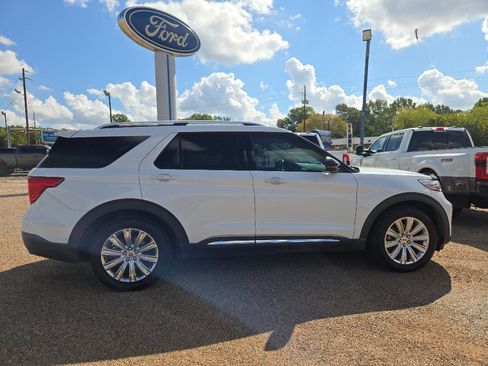 Used 2020 Ford Explorer Limited RWD image 7