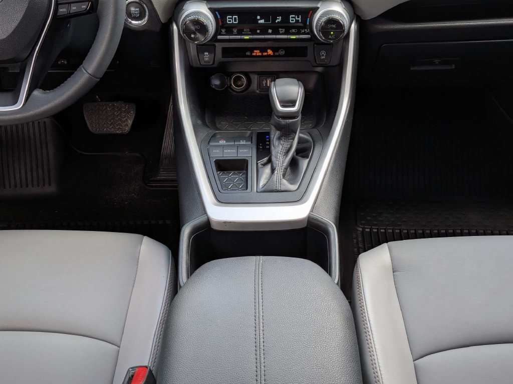 Used 2023 Toyota RAV4 XLE Premium FWD image 19
