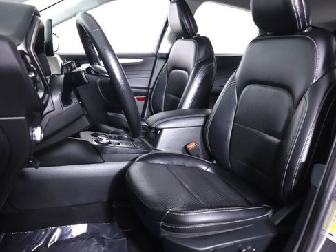 Used 2021 Ford Escape SEL AWD/4WD image 32