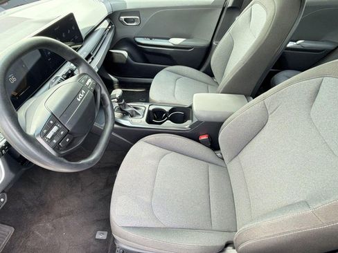 Used 2025 Kia K4 LXS FWD image 23