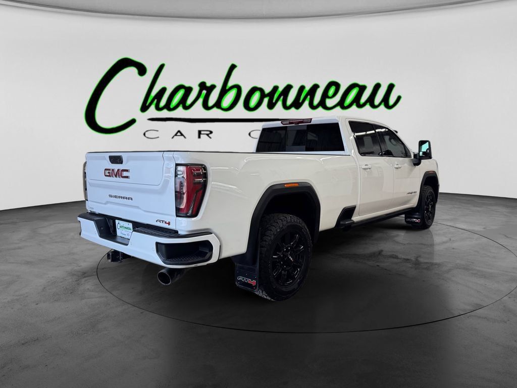 Used 2024 GMC Sierra 2500 AT4 w/ Technology Package AWD/4WD image 5
