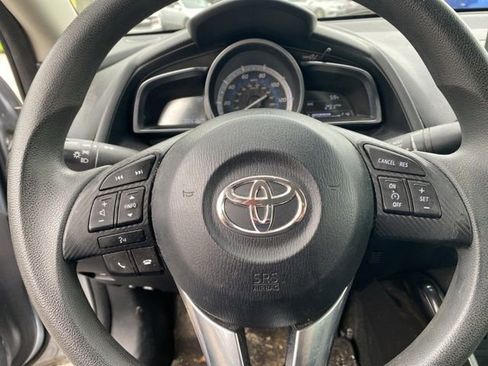 Used 2018 Toyota Yaris iA image 16