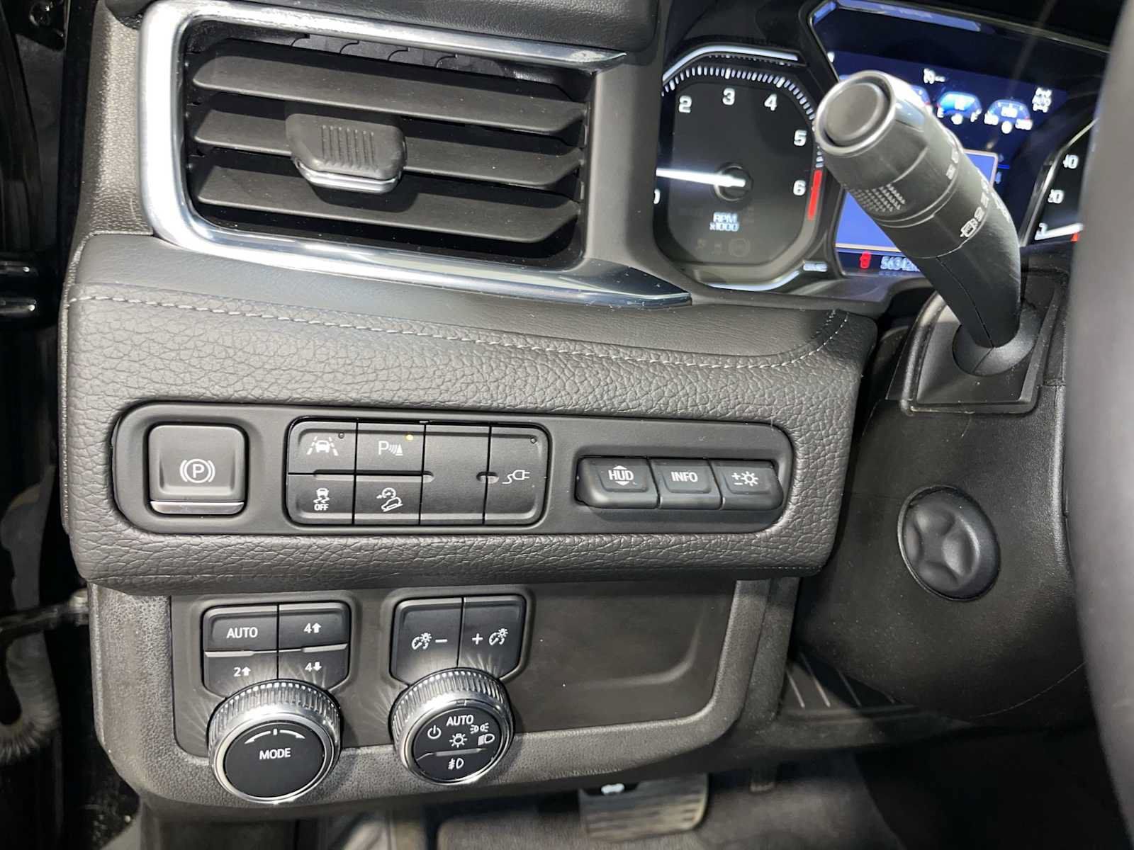 Used 2021 GMC Yukon Denali AWD/4WD image 24