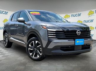 Used 2025 Nissan Kicks SV AWD/4WD video 1