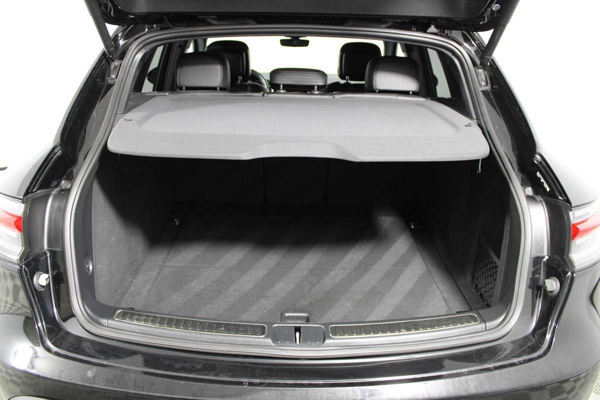 Used 2022 Porsche Macan AWD/4WD image 33