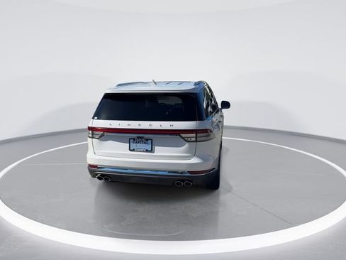 Used 2023 Lincoln Aviator Reserve w/ Equipment Group 201A AWD/4WD image 6