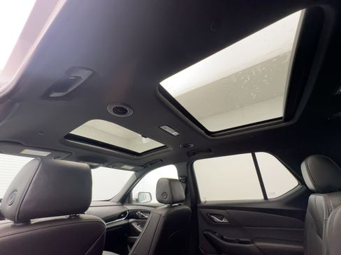 Certified 2023 Chevrolet Traverse RS w/ LPO, Floor Liner Package image 16