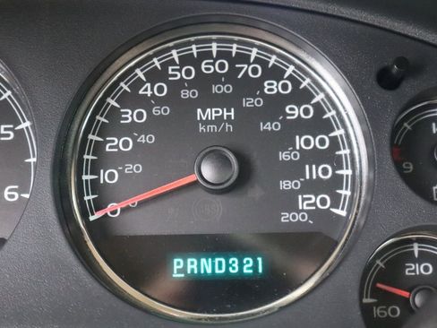Used 2007 GMC Yukon SLT w/ SLT Preferred Equipment Group AWD/4WD image 46