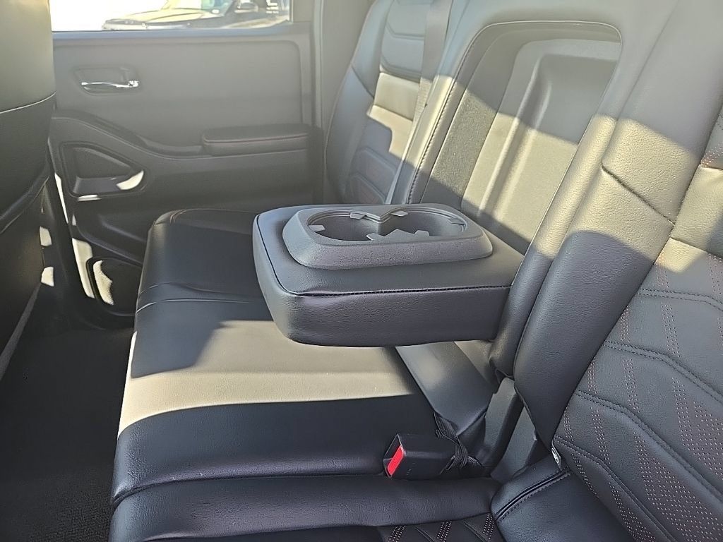 Used 2025 Nissan Frontier PRO-4X w/ Pro Premium Package AWD/4WD image 26