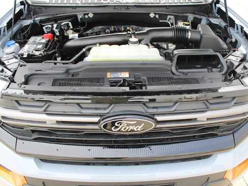 Used 2025 Ford Expedition Tremor AWD/4WD image 34