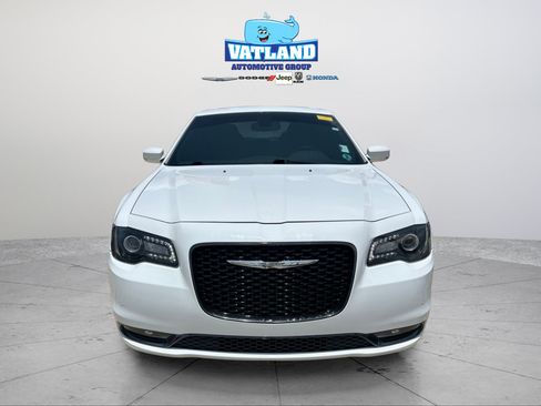 Certified 2018 Chrysler 300 S w/ 300S Premium Group AWD/4WD image 21