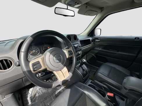 Used 2016 Jeep Patriot 75th Anniversary w/ Power Value Group image 9