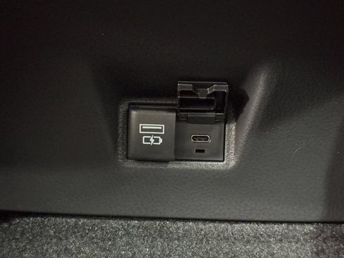 New 2026 Toyota Camry LE w/ Convenience Package FWD image 15