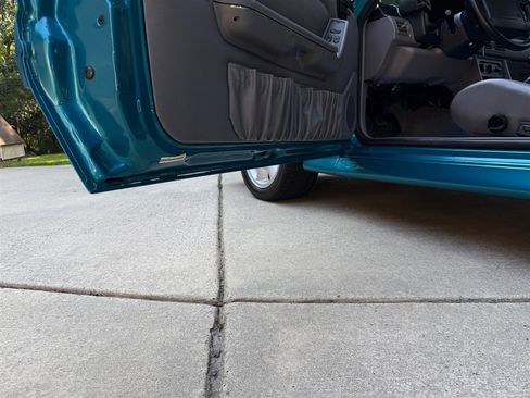 Used 1993 Ford Mustang Cobra image 52