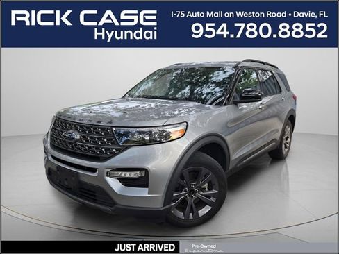 Used 2023 Ford Explorer XLT w/ Equipment Group 202A RWD image 1
