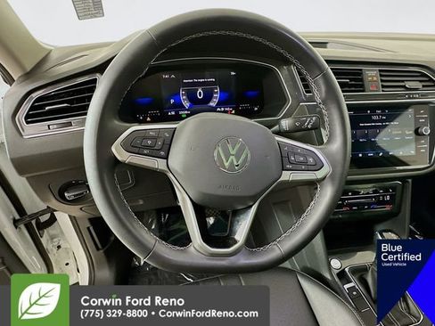 Used 2023 Volkswagen Tiguan SE w/ Panoramic Sunroof Package AWD/4WD image 15