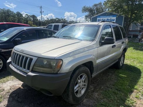 Used 2004 Jeep Grand Cherokee Laredo w/ Convenience Group AWD/4WD image 1