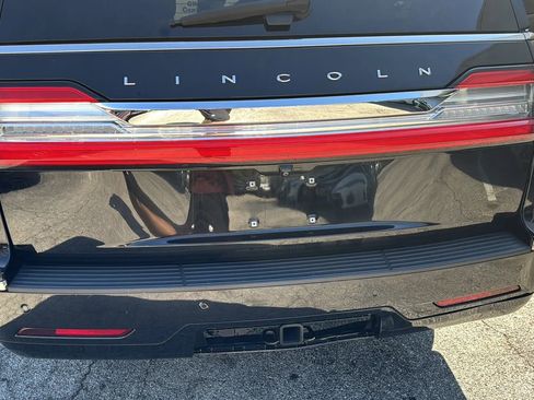 Used 2019 Lincoln Navigator L Reserve w/ Cargo Package image 45