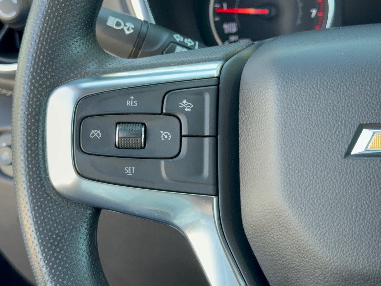 Used 2024 Chevrolet Blazer LT w/ Convenience Package FWD image 18
