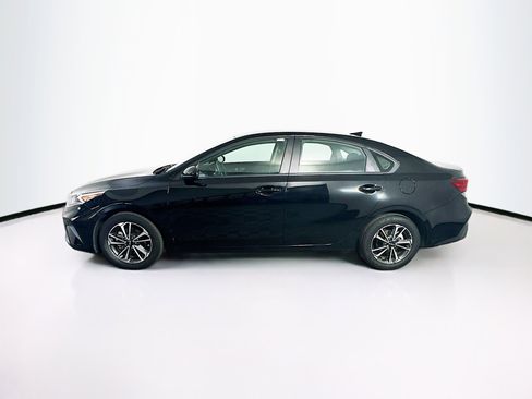 Used 2024 Kia Forte LXS image 4