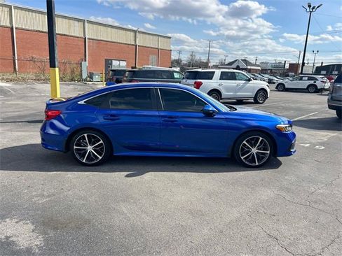 Used 2024 Honda Civic Touring image 2