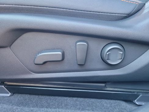 Certified 2025 Subaru Crosstrek 2.5i Limited w/ Crosstrek Mirror Package image 25