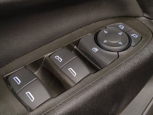 Used 2023 Chevrolet Equinox LT w/ Driver Convenience Package image 27