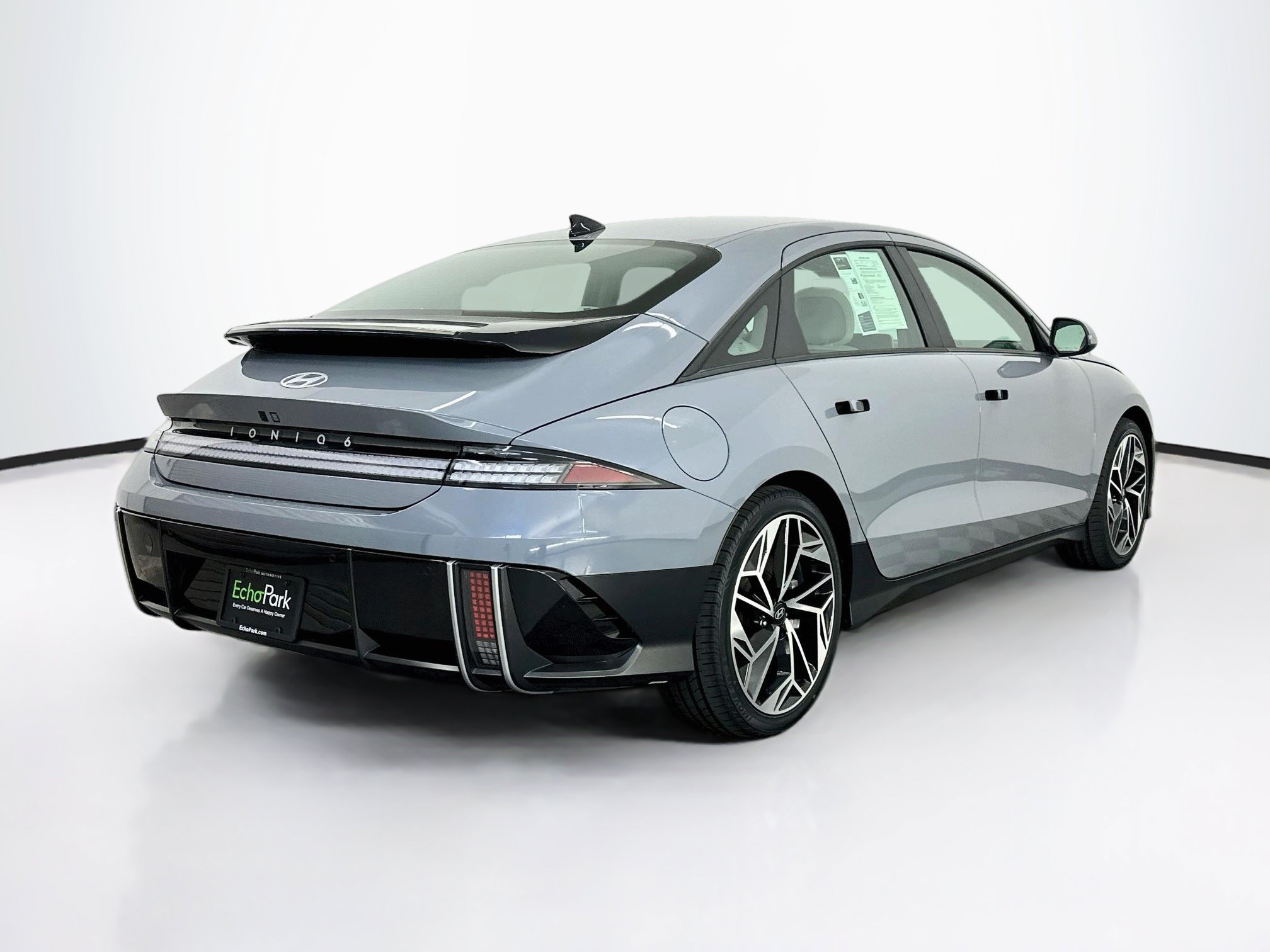 Used 2023 Hyundai Ioniq 6 SEL AWD/4WD image 9