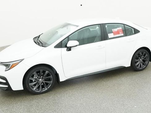 New 2026 Toyota Corolla LE FWD image 2