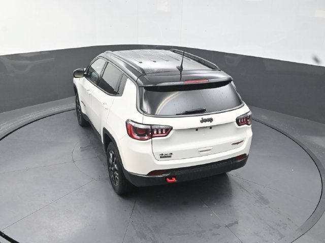 Used 2020 Jeep Compass Trailhawk AWD/4WD image 27