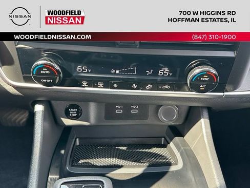 Certified 2026 Nissan Rogue SV AWD/4WD image 34
