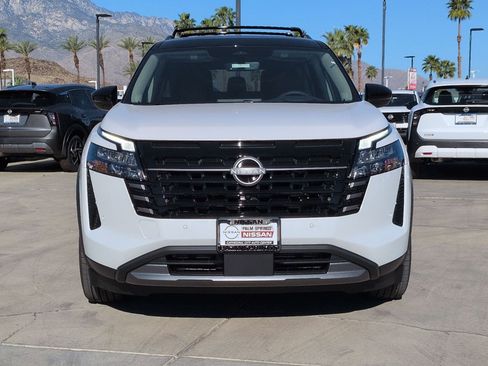 New 2026 Nissan Pathfinder Platinum image 7