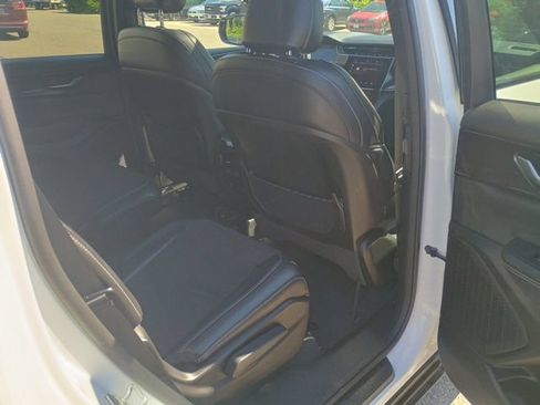 Used 2023 Jeep Grand Cherokee L Laredo AWD/4WD image 16