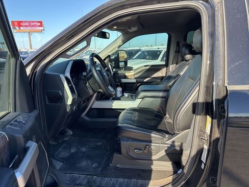 Used 2019 Ford F350 Lariat w/ Lariat Ultimate Package image 19