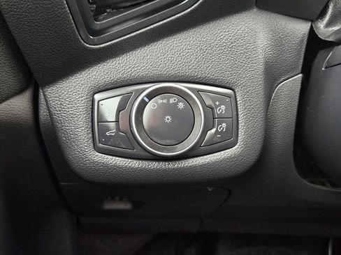 Used 2018 Ford Escape SE image 22