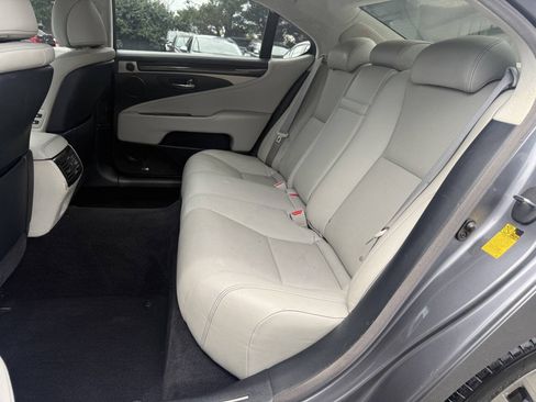 Used 2014 Lexus LS 460 L RWD image 11