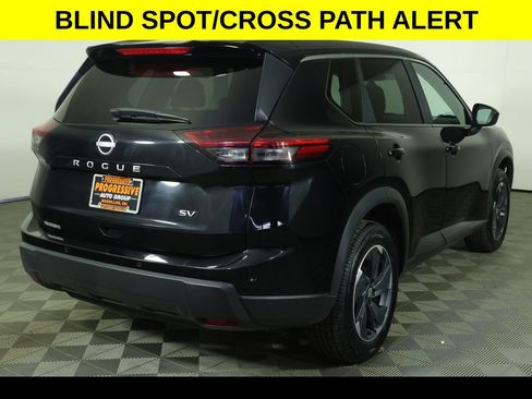 Used 2024 Nissan Rogue SV FWD image 6