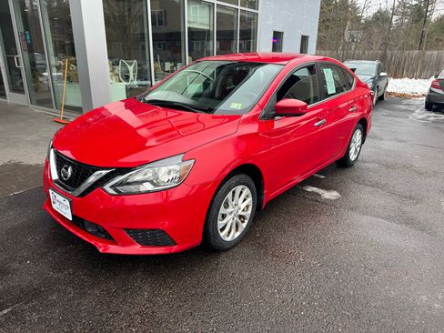 Used 2019 Nissan Sentra SV image 1