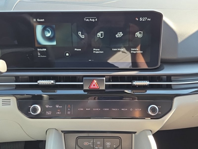 New 2026 Kia Sportage EX FWD image 32