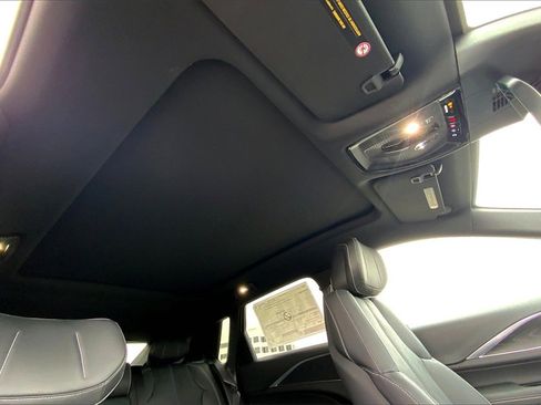 New 2025 Cadillac Lyriq Sport image 33