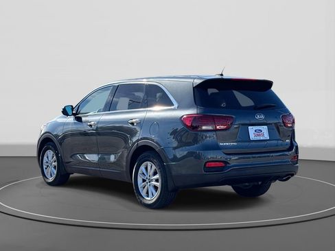 Used 2020 Kia Sorento LX image 7