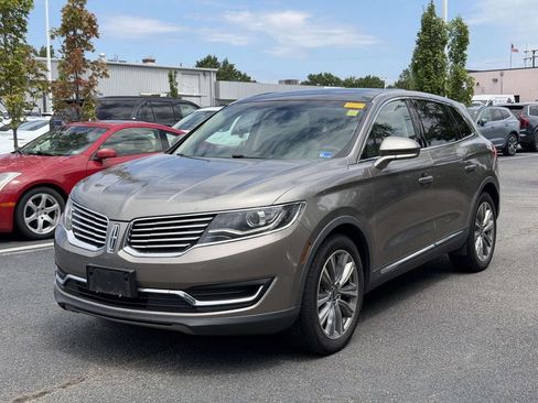 Used 2016 Lincoln MKX Reserve w/ Climate Package AWD/4WD image 4
