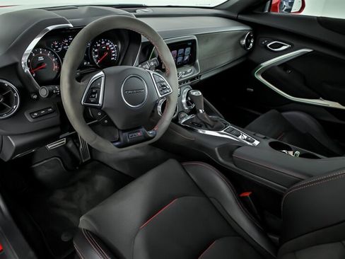 Used 2018 Chevrolet Camaro ZL1 RWD image 21