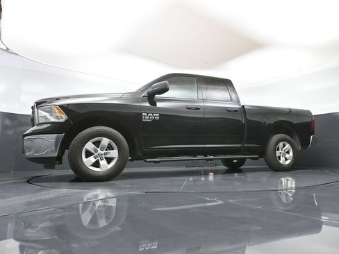 Used 2024 RAM 1500 Classic SLT AWD/4WD image 38