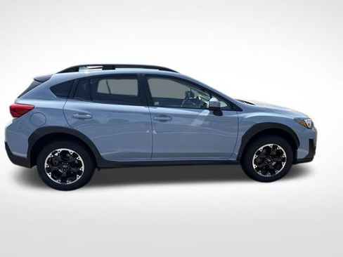 Used 2021 Subaru Crosstrek 2.0i Premium w/ Moonroof Package AWD/4WD image 2