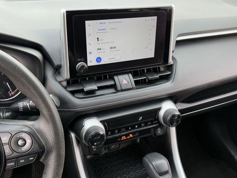 Used 2023 Toyota RAV4 XLE image 19