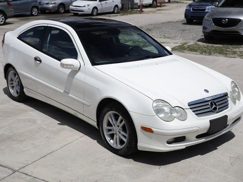 Used 2002 Mercedes-Benz C 230 Coupe image 10