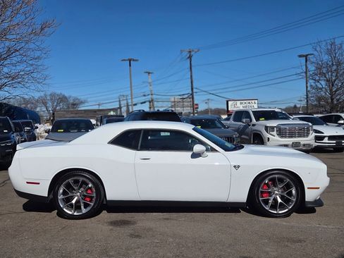 Used 2022 Dodge Challenger GT image 7